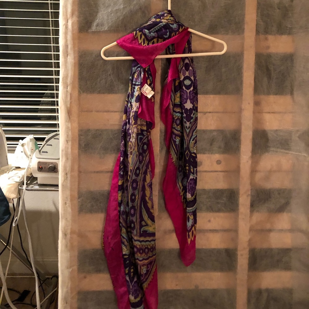 100% silk brand new scarf